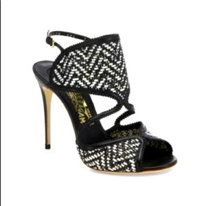 Ferragamo Elisea Twist Pump Size 6.5